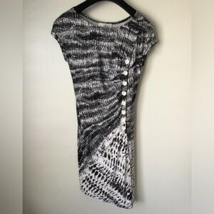 Joseph Ribkoff Graphic Print Tunic Top Asymmetric Side Button Size 2